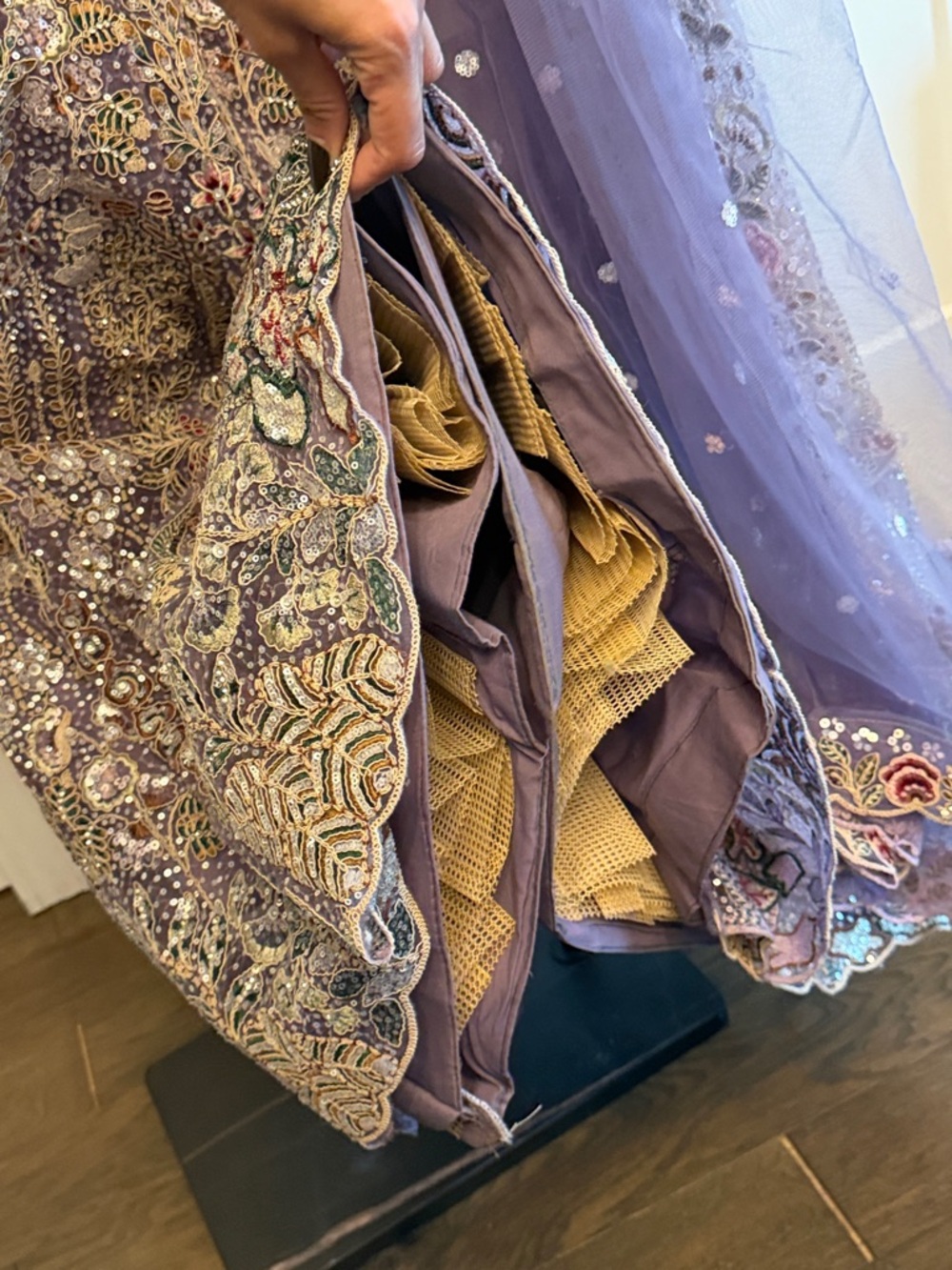 Mauve Lavender Floral Embroidered Lehenga 3 Piece Set - Small Like Brand New - Picture 11 of 16